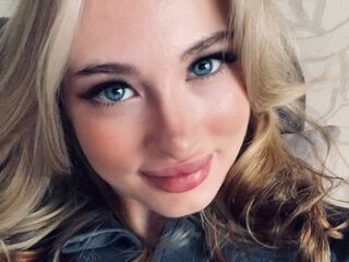 MeghanHickory's Pay-per-minute live cam Profile Image